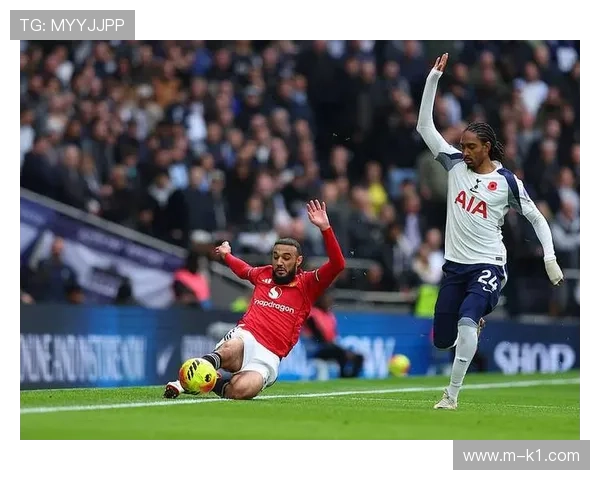 曼联2-2读秒绝平热刺，德里赫特救主避免四连败